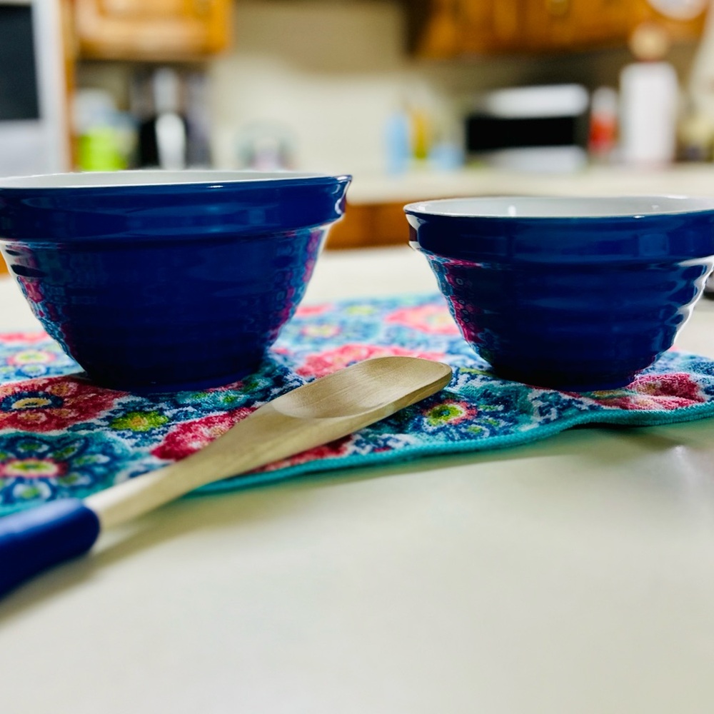 Vintage WCL Mixing Bowls (2 nested) Blue